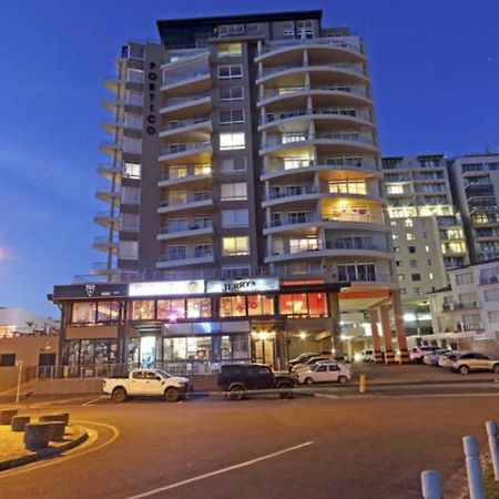 Portico 606 Apartment Bloubergstrand Exterior photo