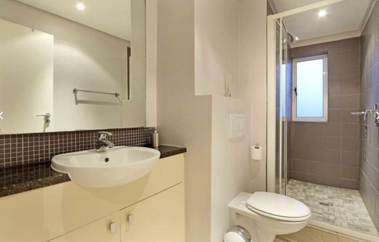Portico 606 Apartment Bloubergstrand Exterior photo